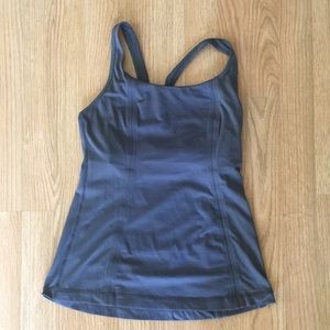 Lululemon running singlet size 6, gray